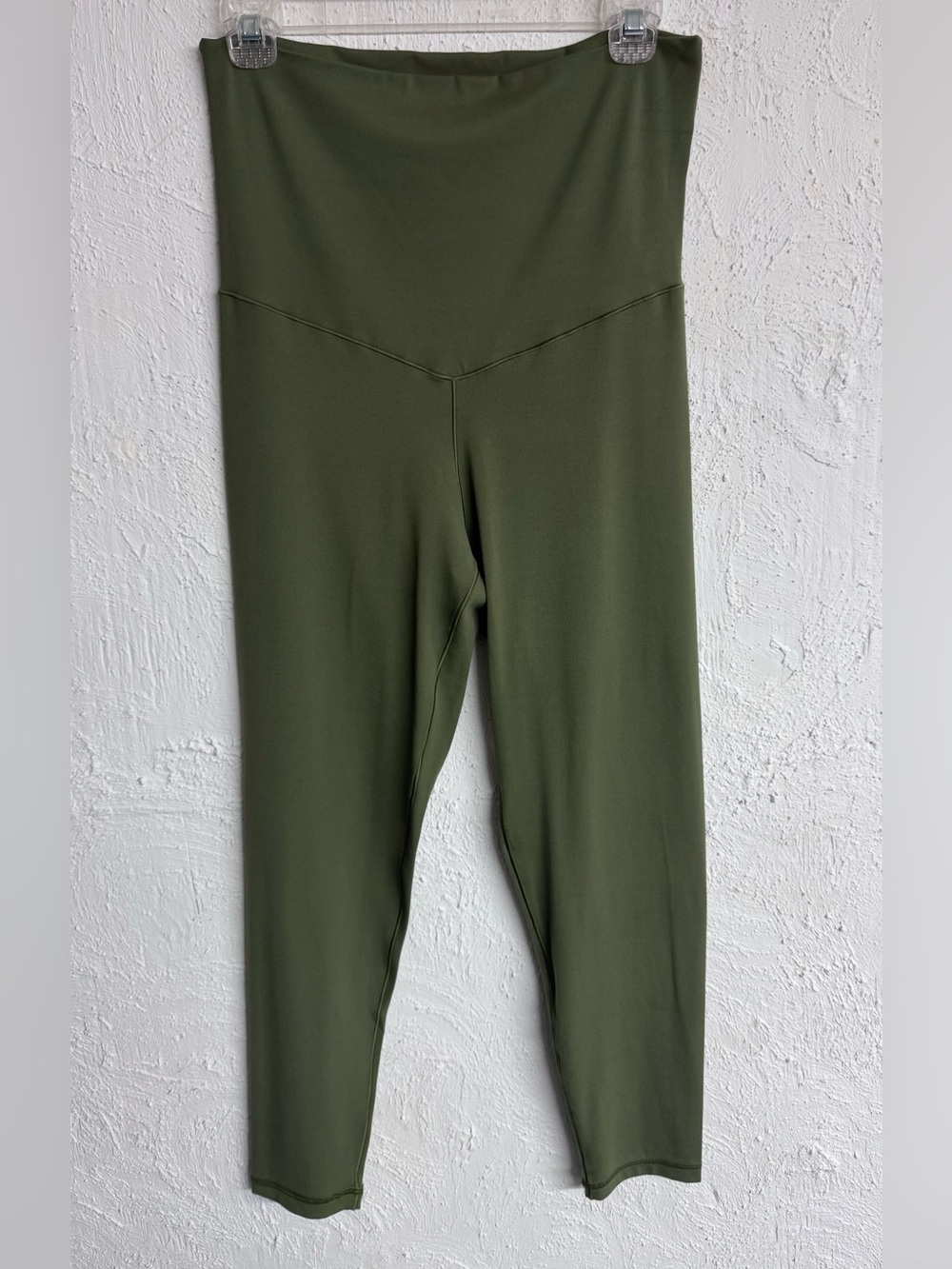 Offline by Aerie Real Me Hi-Rise 7/8" Leggings Size Large